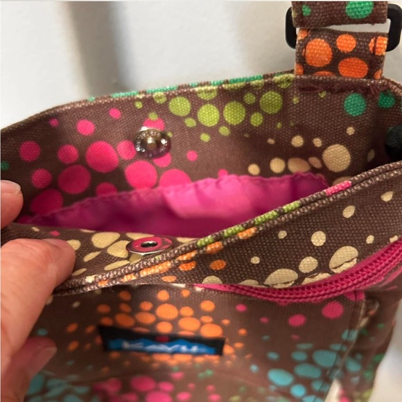 KAVU Crossbody Bag Purse Polka Dot Floral Canvas Adjustable Strap EUC Limited - Picture 5 of 8